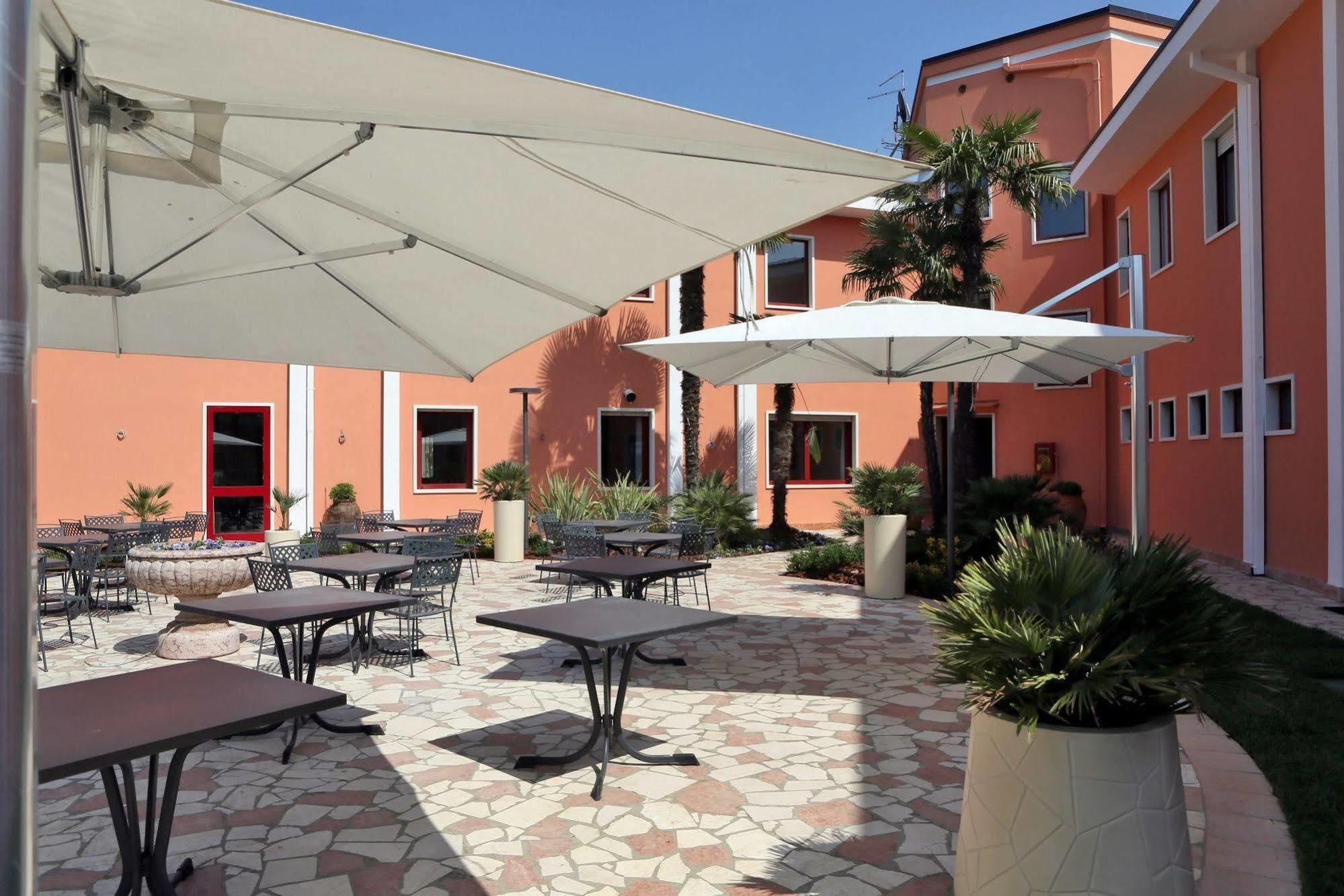 Veronello Resort Bardolino Exterior foto